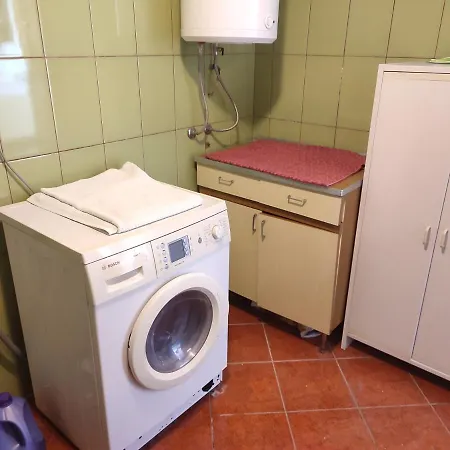 Apartmani Ana Leko *