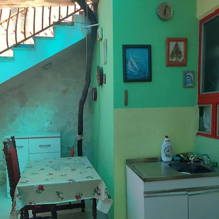 Apartmani Ana Leko Apartment *