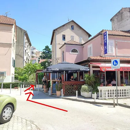 Apartment Apartmani Ana Leko *